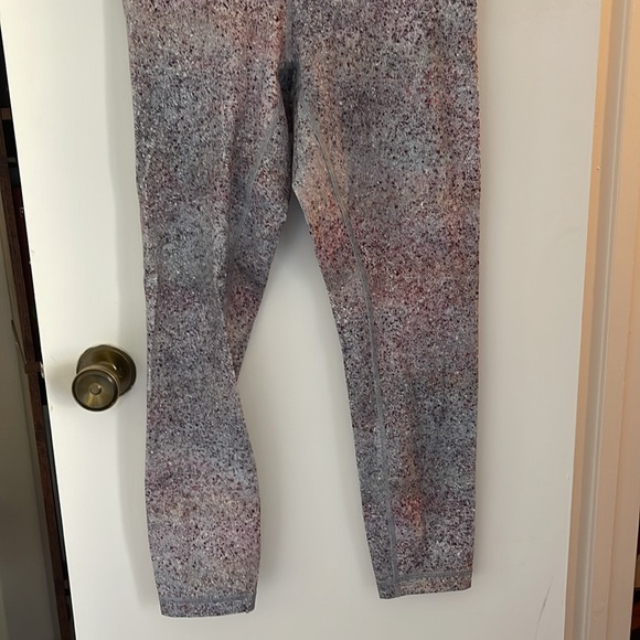 Lululemon leggings - Picture 2 of 6